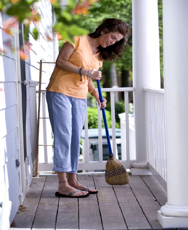 clean up balcony